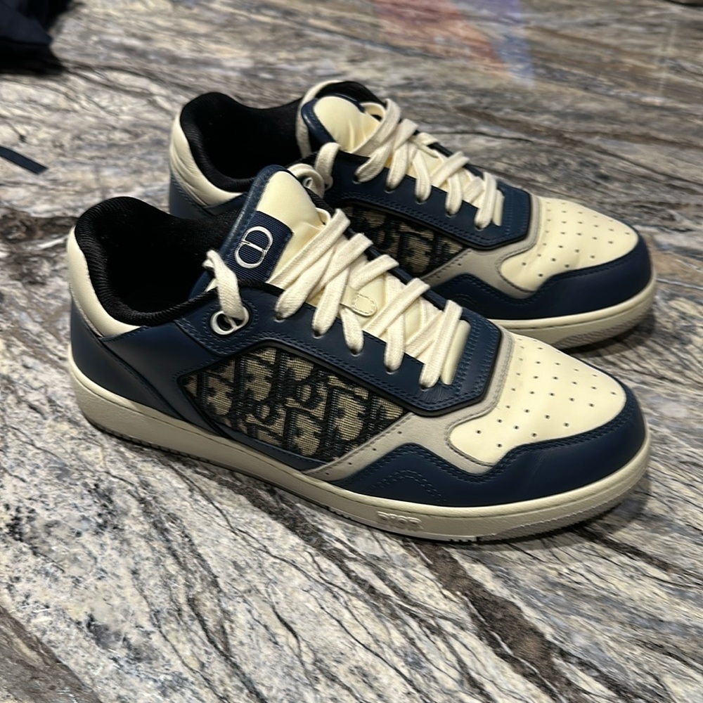 DIOR B27 LOW TOP SNEAKER - DIOR SIZE 42 (USA 9)